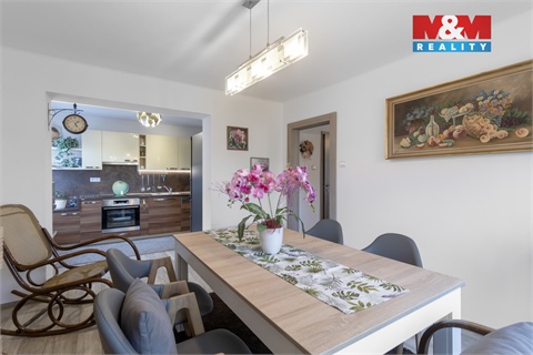 Prodej rodinného domu, 180 m² - 2