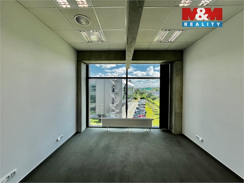 Pronájem kanceláře, 100 m² 22