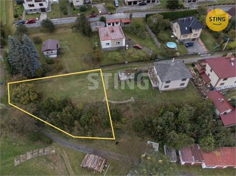 Prodej stavebního pozemku, 922 m² 0