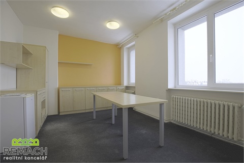 Pronájem kanceláře, 65 m² - 2