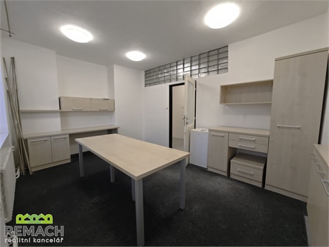 Pronájem kanceláře, 65 m² 6