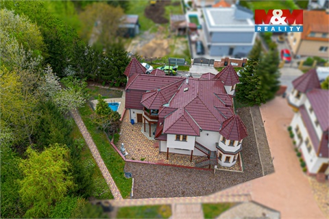 Prodej rodinného domu, 295 m² 14