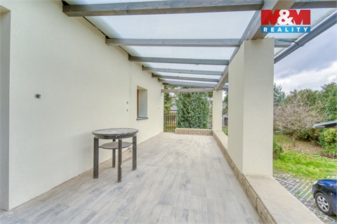 Prodej rodinného domu, 290 m² 2