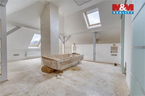 Prodej rodinného domu, 290 m² - 28