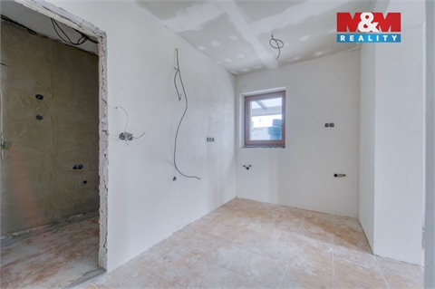 Prodej rodinného domu, 290 m² - 2