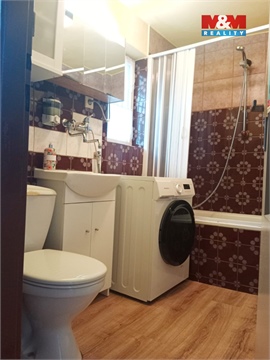 Prodej rodinného domu, 221 m² 10