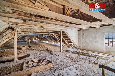 Prodej rodinného domu, 350 m² - 10