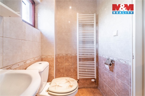 Prodej rodinného domu, 180 m² - 8