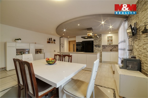 Prodej rodinného domu, 252 m² 24