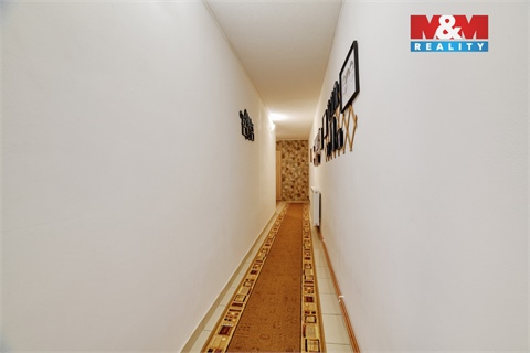 Prodej rodinného domu, 252 m² - 20