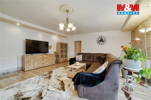 Prodej rodinného domu, 252 m² - 28