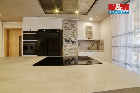 Prodej rodinného domu, 252 m² - 26