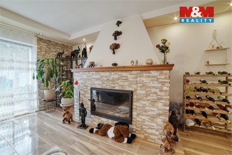 Prodej rodinného domu, 252 m² 2