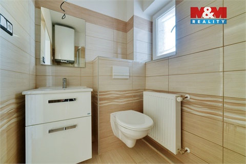 Pronájem bytu 1+1, 34 m² 2