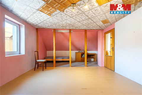 Prodej rodinného domu, 146 m² - 8