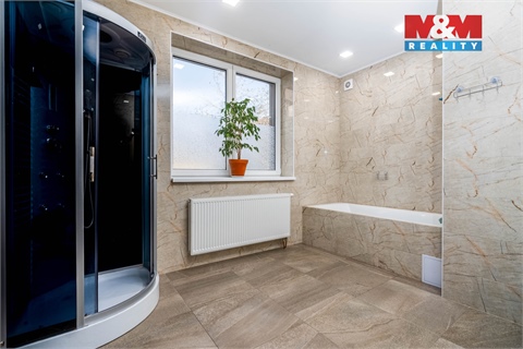 Prodej rodinného domu, 146 m² - 6