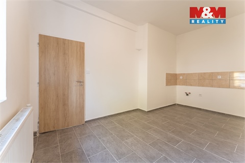 Prodej rodinného domu, 186 m² - 6