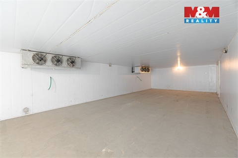 Prodej obchodních prostor, 658 m² 8