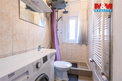 Prodej rodinného domu, 200 m² - 10