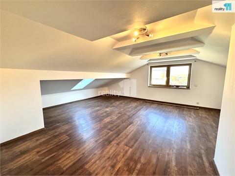 Pronájem rodinného domu, 170 m² 14