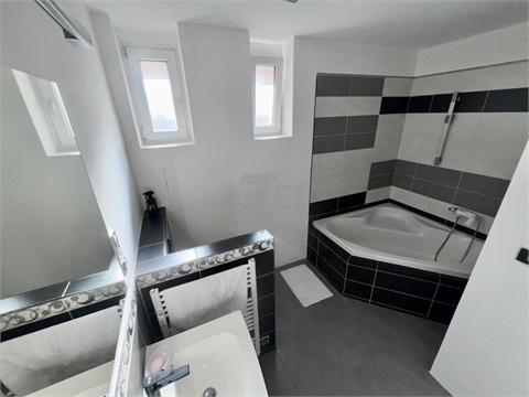 Prodej bytu 3kk, 86 m² 10