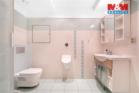 Pronájem bytu 4kk, 151 m² - 2