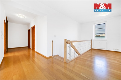 Pronájem bytu 4kk, 151 m² 14