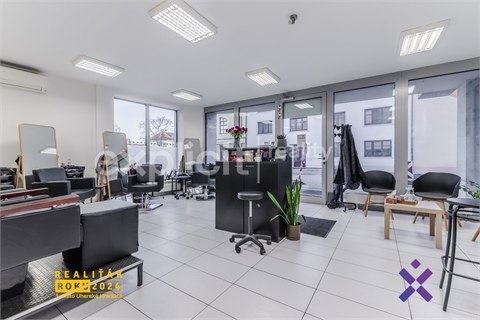 Prodej obchodních prostor, 547 m² 2
