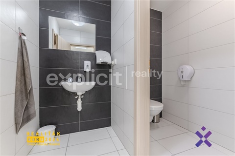 Prodej obchodních prostor, 547 m² 14