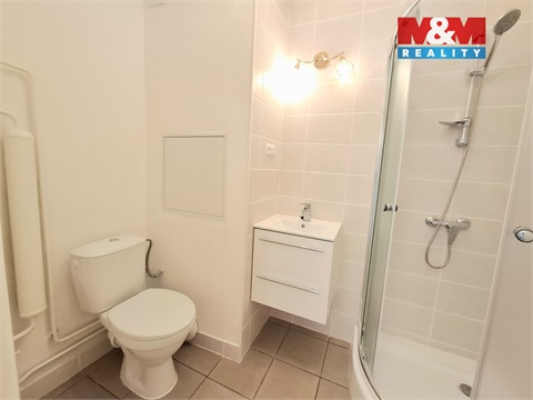 Pronájem bytu 1+1, 33 m² - 2