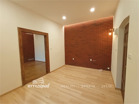 Pronájem bytu 2+1, 51 m² - 0