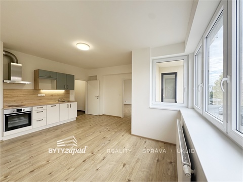 Pronájem bytu 2kk, 62 m² 0