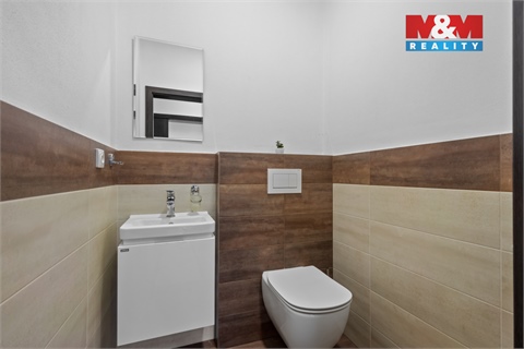 Prodej rodinného domu, 166 m² - 24