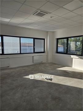 Pronájem skladu / haly, 1 400 m² - 2