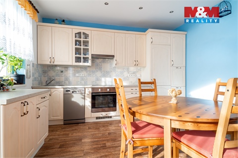 Prodej rodinného domu, 94 m² - 0