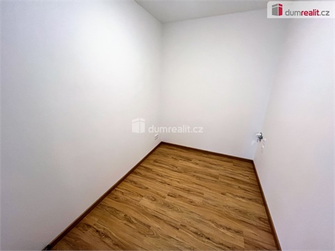Pronájem bytu 3kk, 74 m² 10