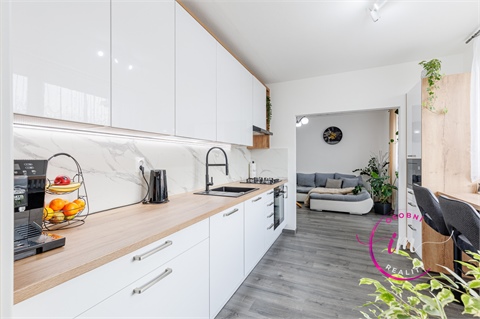 Prodej bytu 3+1, 70 m² - 12