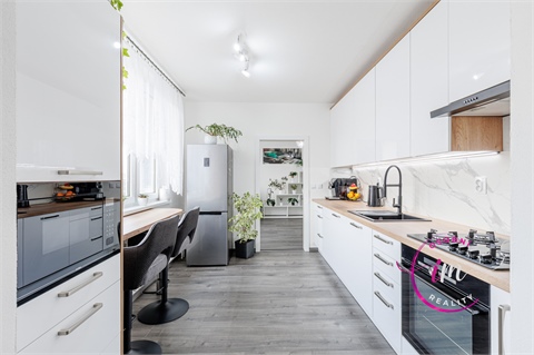 Prodej bytu 3+1, 70 m² 0