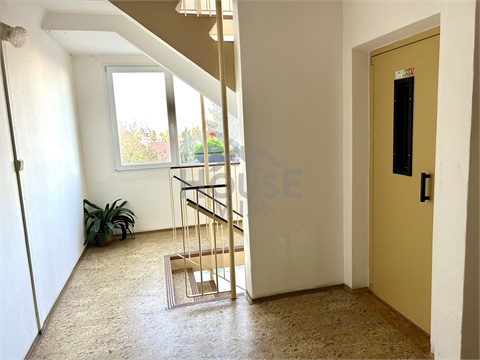Prodej bytu 2kk, 45 m² 24