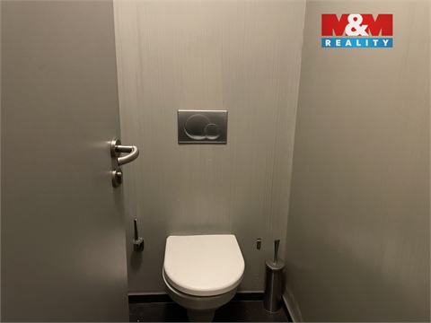 Pronájem komerčního objektu, 143 m² 8