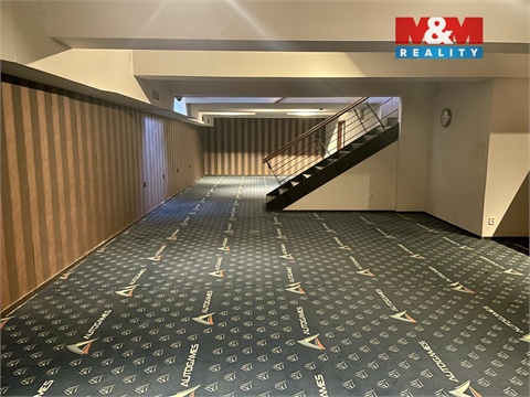 Pronájem komerčního objektu, 143 m² - 0