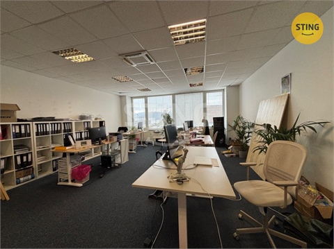 Pronájem kanceláře, 54 m² 0