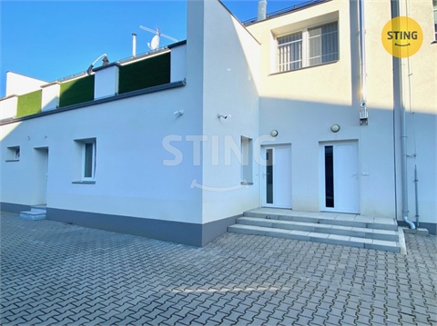 Pronájem bytu 3kk, 71 m² 12