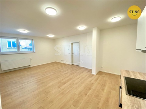 Pronájem bytu 3kk, 71 m² - 10