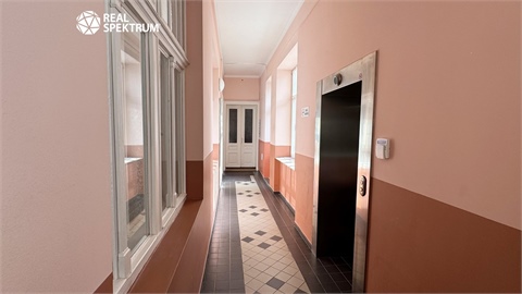 Prodej činžovního domu, 1 790 m² - 8