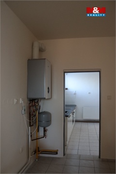 Prodej komerčního objektu, 300 m² 10