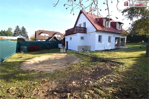 Pronájem rodinného domu, 150 m² 0