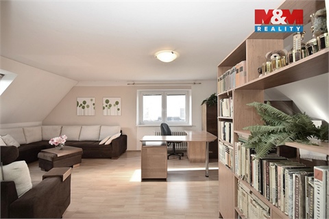 Prodej rodinného domu, 180 m² - 0