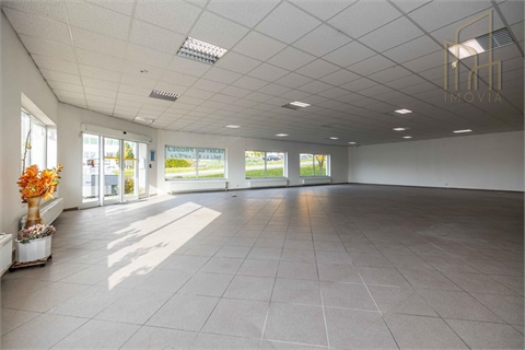 Prodej rodinného domu, 649 m² - 2