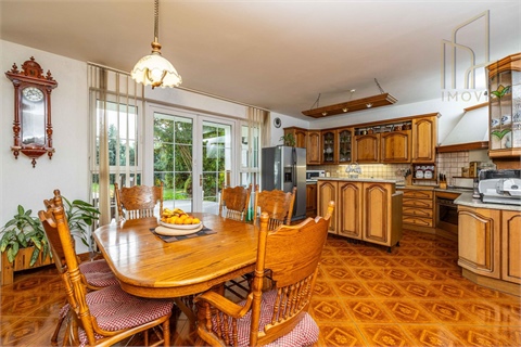 Prodej rodinného domu, 649 m² 14